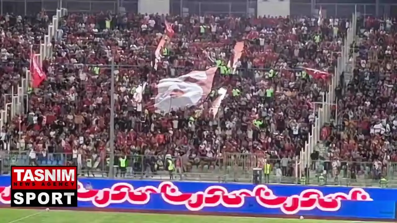 پرسپولیسی‌ها از پرچم ضداستقلالی خود رونمایی کردند